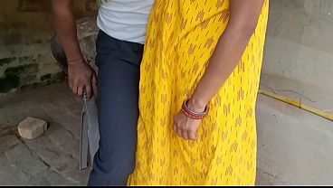 Play MP4 - Indian Thakur ka Biwi na nakur sa chudya thakur ka land chota