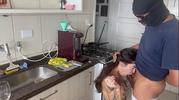 Nonton Cooking And Suddenly I Got Fucked Bareback By My Friend Bbc thumbnail