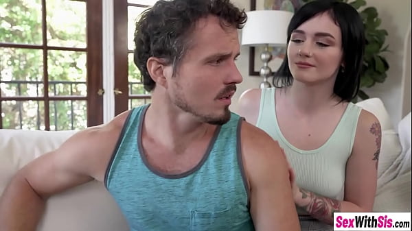 Play MP4 - Stepsisters Rosalyn Sphinx perverted BFF Andi Rose sucked my big hard dick