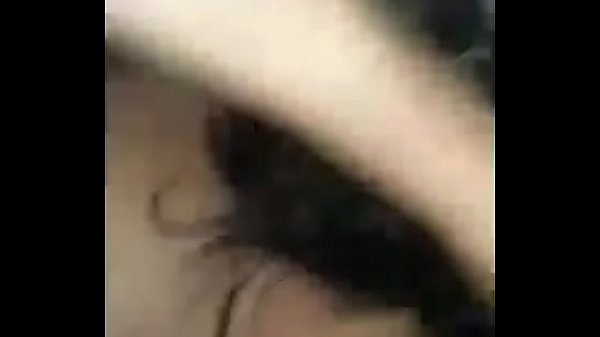 Play MP4 - Culona mojada