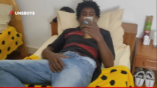 Play MP4 - JOGADORES FAZEM SEXO NO ACAMPAMENTO &vert;  Assista completo na subscri&ccedil;&atilde;o