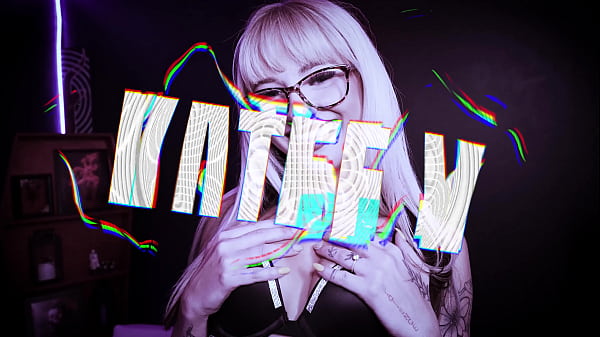 Inked Hottie's Katee V's Mind-Blowing Goth Girlfriend Adventure