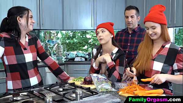 Play MP4 - FamilyOrgasm - Easygoing Step Father Goes to the Kitchen While the Girls Cook