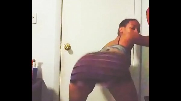 Play MP4 - Twerking