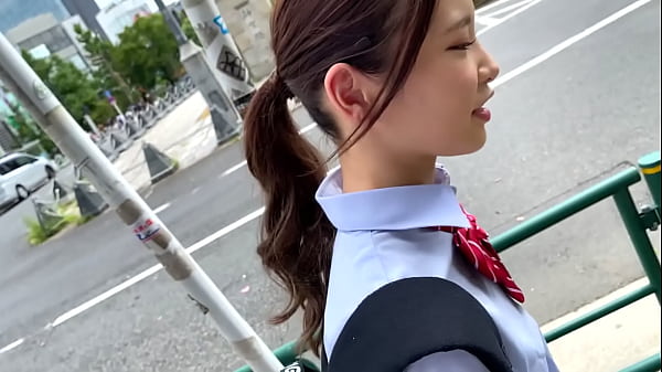 ハメ撮り　優等生スレンダー18歳。 部活帰りにおじさん彼氏とホテルでセックス。おじさんのちんぽとテクでたっぷり気持ち良くなってもらいます。安全日なのでゴム無し合体＆中出し。コスプレ 美乳 貧乳・微乳 美 制服 女子校生 素人　httpsbitly3sdjswu