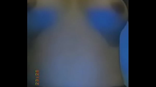 Me ense&ntilde_a sus senos