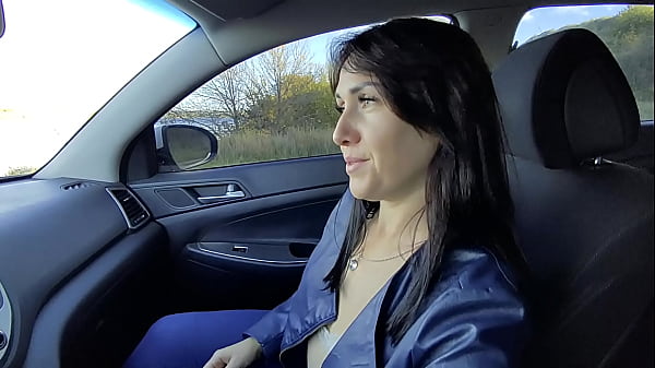 Sucked Off A Taxi Driver For A Free Ride thumbnail