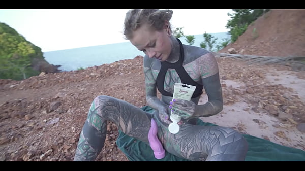 Alt beauty caught in public &mdash; deep anal 