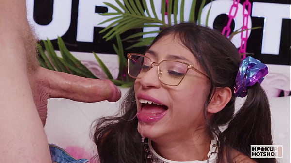 Tiny supermodel sona bella hooks up with bryan gozzling