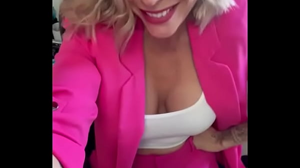 Un petit coucou en direct ce vendredi de mon bureau je suis une secr&eacute;taire &agrave; 