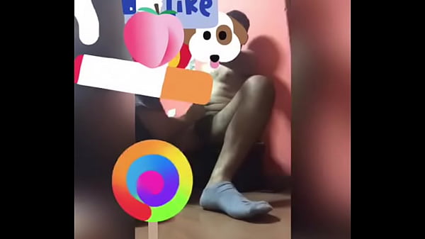 Chupando rica pinga en el gym 