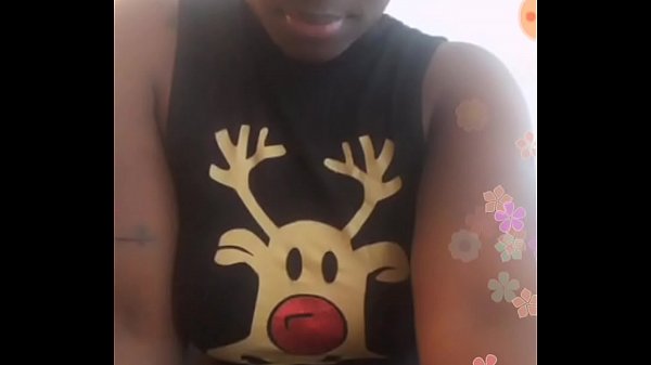 Hot black gril playing girl in bed 