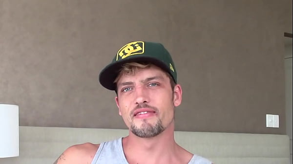 Former Soldier Dylan Talks Before Wanking thumbnail