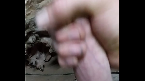 Play MP4 - Stroking it for a good Nut&excl;