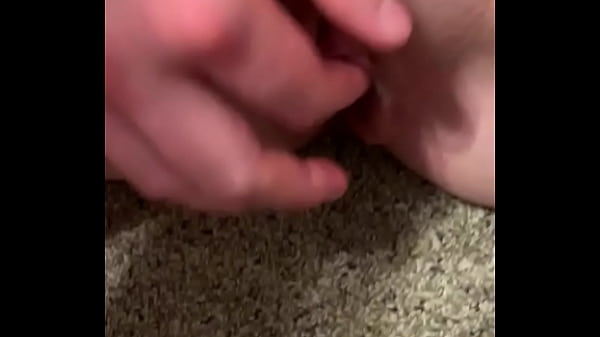 Play MP4 - Watch me play with myself