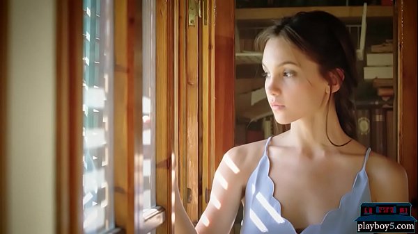 Sexy hairy pussy teen gets naked while singing 