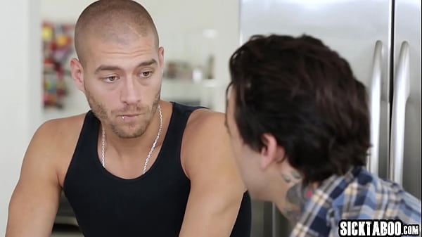 Wet big ass MILF Lea Lexis enjoyed two crazy big cockguys in the_same time