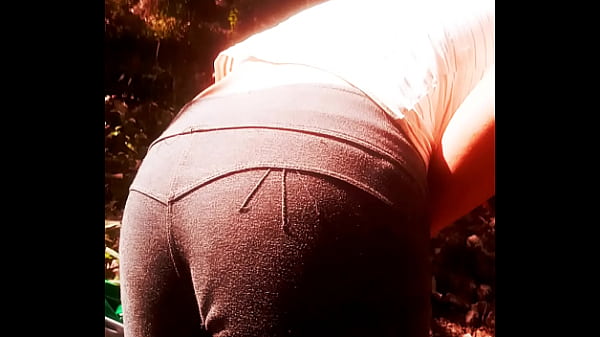 Play MP4 - me masturbe  vestida de mujer