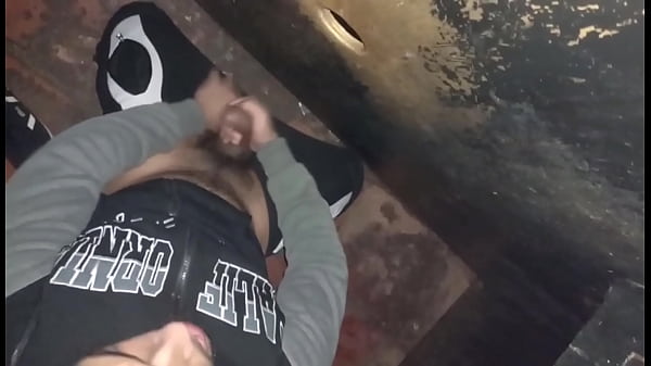 Play MP4 - Mamando roludo desconhecido no glory holle da cabine cine arouche