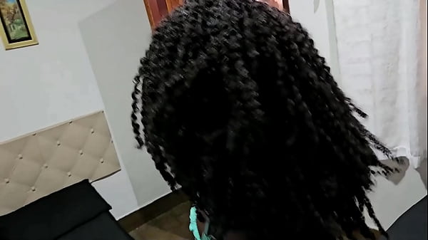 Play MP4 - Botou a mulher pra rolo pra pagar divida de jogo e ela liberou ate o cu na putaria