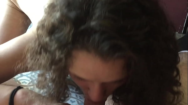 Play MP4 - Pretty pawg gives a long blowjob until the guy nuts in her mouth