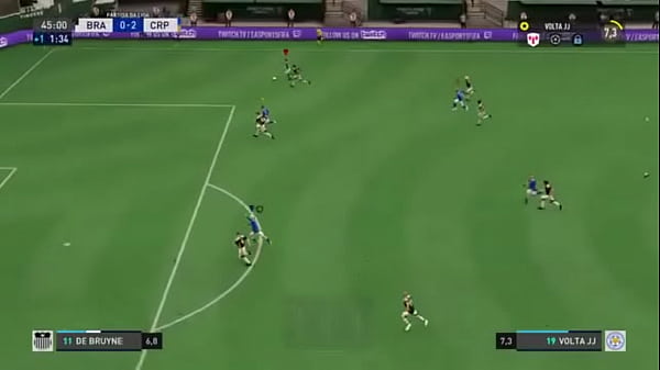 Ju&iacute;z safadinho enfiou tudo no time de futebol 