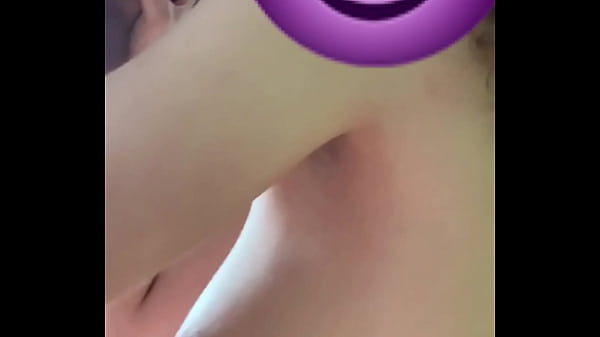 Quand j&rsquo;ai vu &laquo;la motarde &raquo; sortir de la douche j&rsquo;ai &eacute;t&eacute; oblig&eacute; de la 