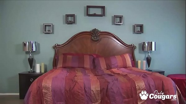 Play MP4 - BBW Victoria Secrets Grinds Her Mega Butt On A Hard Cock