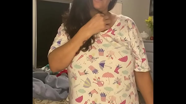 Play MP4 - everyone wants to fuck me but no one can put their money where there mouth is&period; Anna MAria