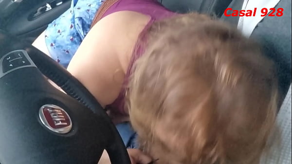 Sexo Oral Dentro Do Carro thumbnail