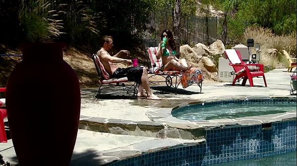 Play MP4 - Share threesome DP my wife with me 1