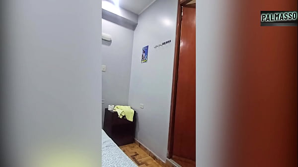 Play MP4 - Me encontr&eacute; en la calle con una madura que conoc&iacute; en una bodega&comma; para romperle el culo hasta que me ensucie la verga de caca&period;