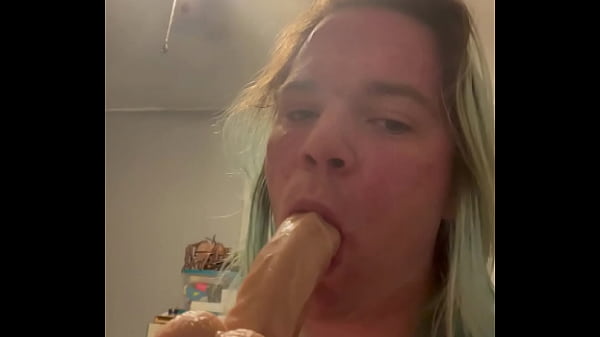 I&rsquo_m in Illinois and I need a cock to gag on.