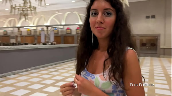 Ipicked_up a beauty on an excursion it turned out that we were from the_same hotel and had sex in my room