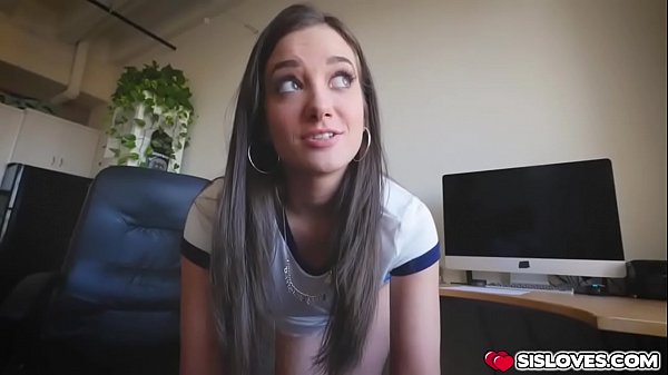 Sweet babe Gia_Paige loves_sucking cock hard dick