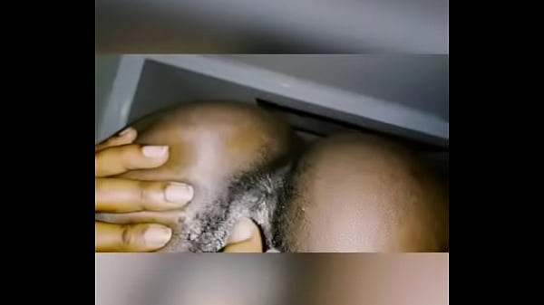 Play MP4 - Office closed