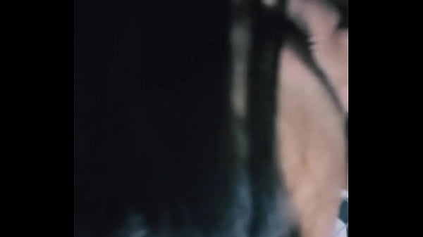 Play MP4 - D&eacute;bora Andrade coloca o pauz&atilde;o preto na boca no ch&atilde;o do banheiro