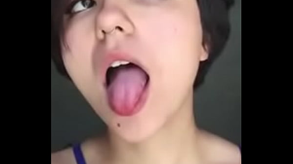 Play MP4 - Sexy nena probocativa