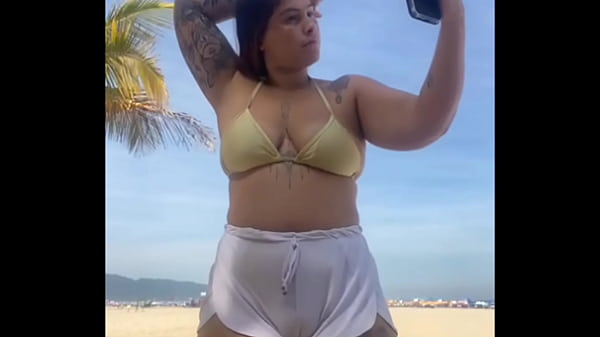 Nonton Nem Percebi Que Esse Shorts Est&aacute; Marcando A Minha Xota thumbnail