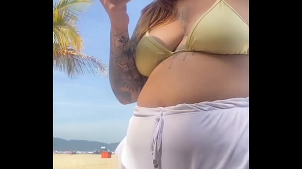 Nem percebi que esse shorts est&aacute; marcando a minha xota 