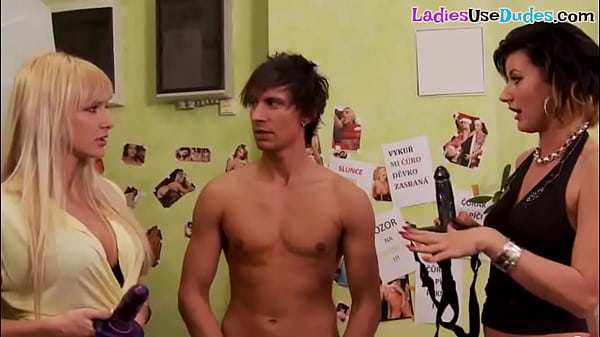 Play MP4 - Euro dommes peg and spank submissive ass