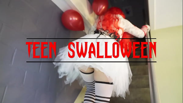 Facial Cumshower Halloween thumbnail