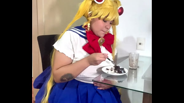 Chubby Sailor Moon Ripping Nasty Farts 