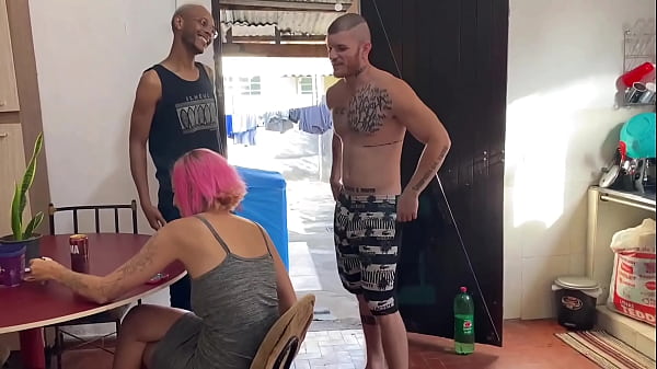 Nonton Deu Mole O Maloka Fode Sua Mulher thumbnail