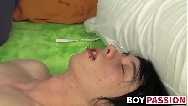 Tattooed twinks banging after sensual BJ 