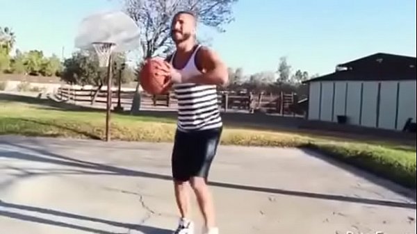 Play MP4 - Dụ trai về &dstrok;ịt ở cầu thang