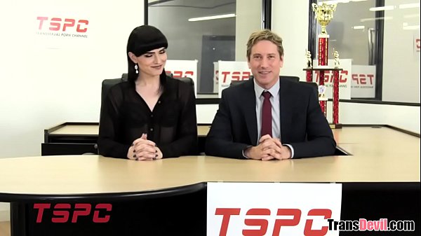 Heavy chested shemale Casey Kisses 