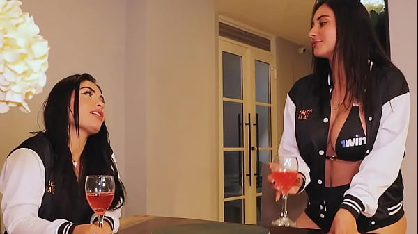 Play MP4 - follando con mi amiga despues de terminar con su novio