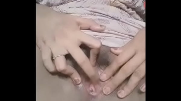 Thai girl showing boobs andpussy part 2
