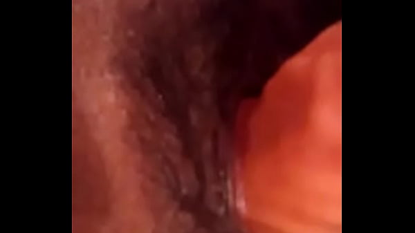 Nonton Jugueteando Con Su C&aacute;mara thumbnail